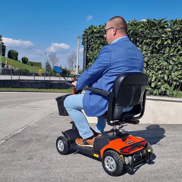 Električni skuter za invalide in starejše Mobility 210