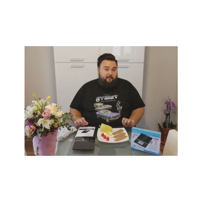 Nutricionistična tehtnica za analizo živil, Jacques Houdek