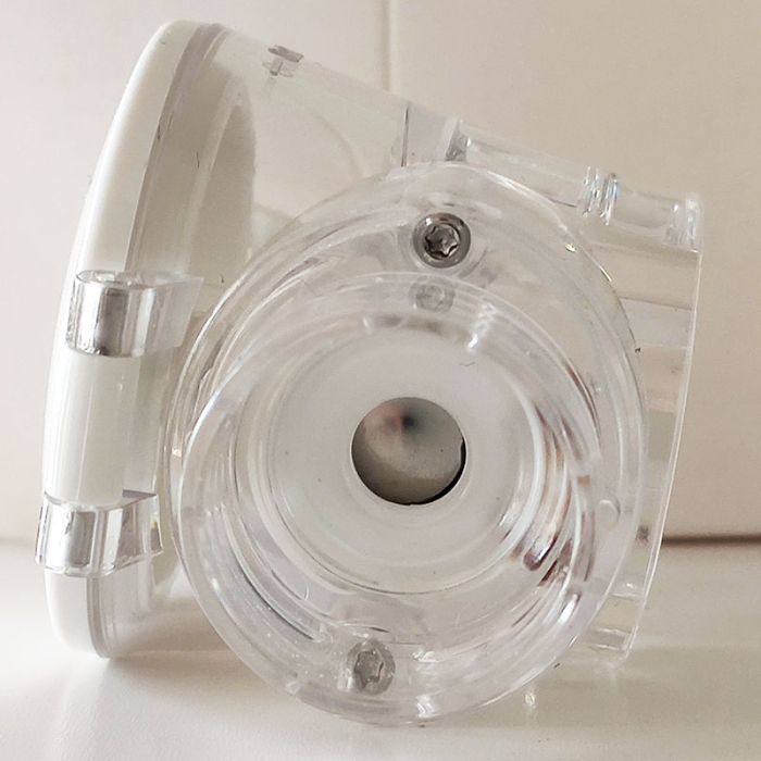 Posoda za zdravilo z membrano za ultrazvočni inhalator