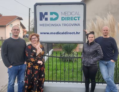 Medical Direct ekipa s znakom